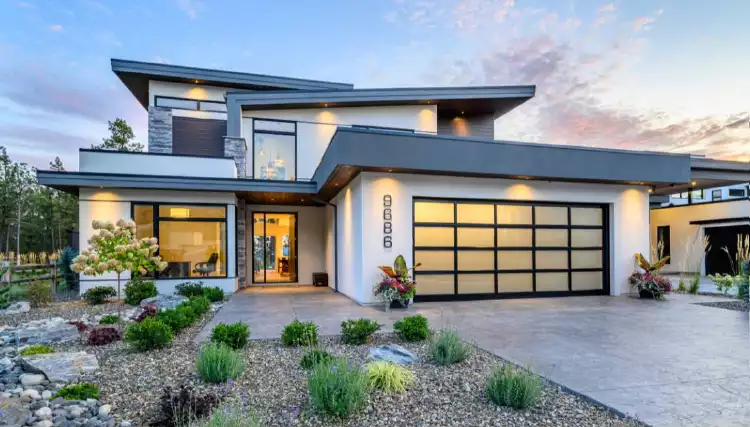 image of luxury house plan 6583
